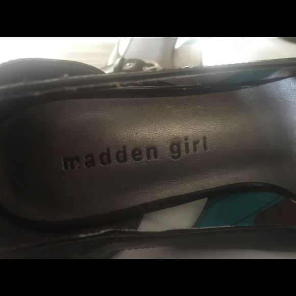Madden Girl shoes - Picture 2 of 5